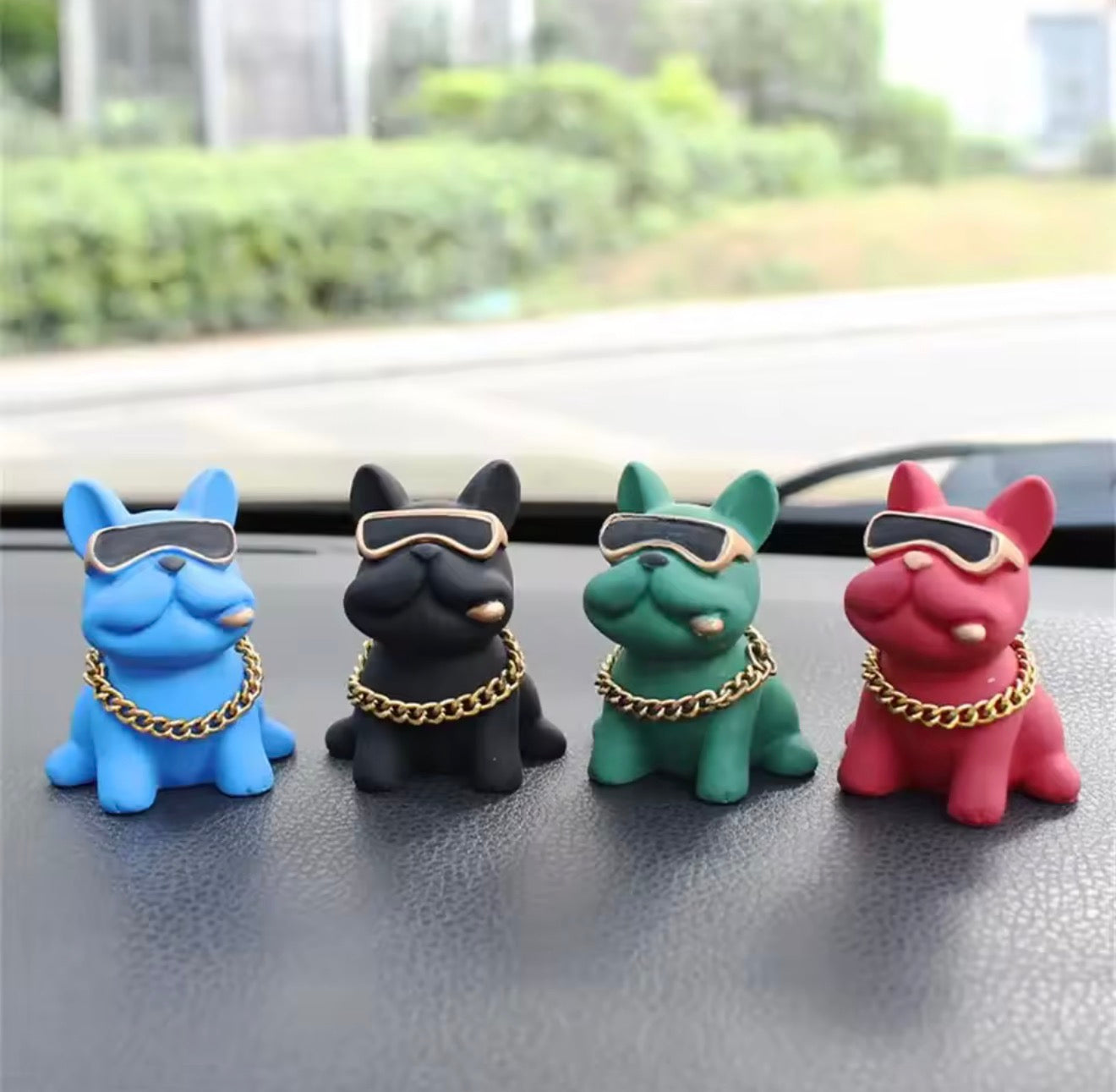 Gangster Bulldog Dash Ornament Bobblehead Gold Chain